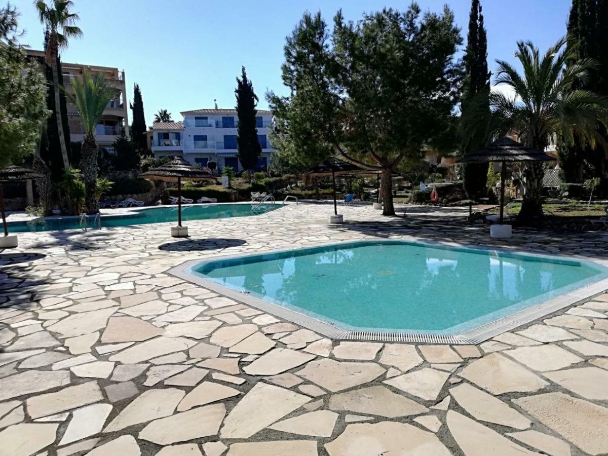 Family Paradise- Luxury Combined With Home Comfort Paphos Extérieur photo